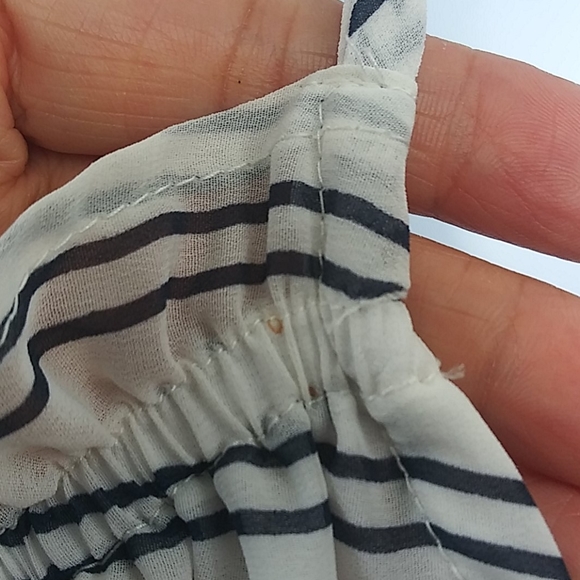 Banana Republic spaghetti straps shirt size XS - Picture 7 of 11